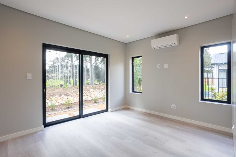 To Let 4 Bedroom Property for Rent in Val De Vie Estate Western Cape